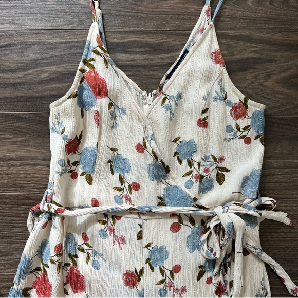American Eagle boho floral jumpsuit - Picture 6 of 6